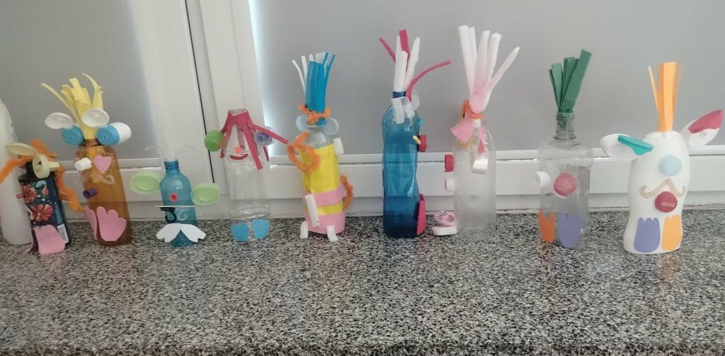 Ekologiczny stworek z tworzyw sztucznych