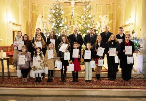 Powiatowy Przegląd Kolęd i Pastorałek w Łopusznie