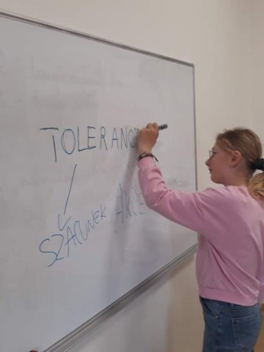 b494971e-ac89-43a9-a2ed-b9be8d8f7d4e