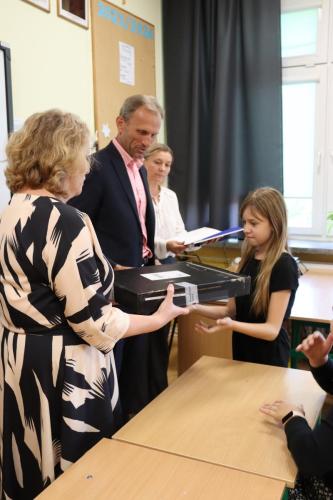 Uroczyste wręczenie laptopów