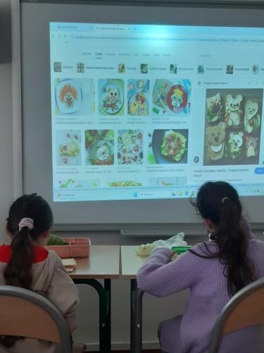 Zajęcia rozwijające kreatywność w klasie 4 październik